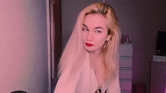 xxxcharismaaa online show from November 1, 7:02 am