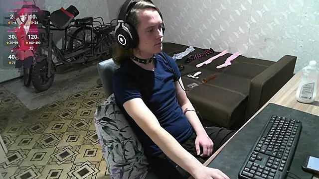 Snapshot of Shad0wFemb0y chatting on March 31, 5:48 pm Shad0wFemb0y online show from March 31, 5:48 pm