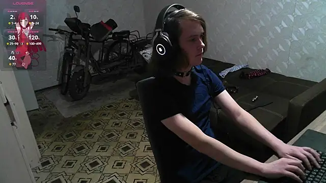 Snapshot of Shad0wFemb0y chatting on March 28, 5:03 pm Shad0wFemb0y online show from March 28, 5:03 pm