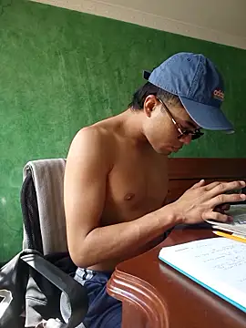 Snapshot of pinedasex777 chatting on November 7, 3:38 pm pinedasex777 online show from November 7, 3:38 pm