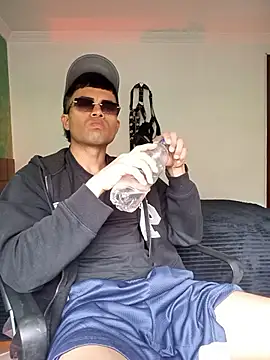 Snapshot of pinedasex777 chatting on November 6, 4:11 pm pinedasex777 online show from November 6, 4:11 pm