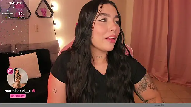 shantall vidales  online show from January 26, 10:57 pm