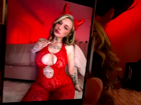 chloetease online show from November 1, 4:41 am