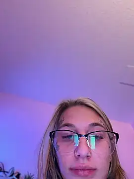 chloetease online show from March 29, 4:14 am