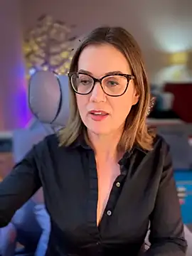 MaiseKnox online show from May 7, 10:13 pm