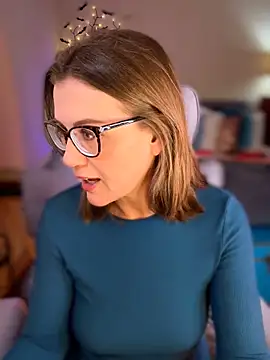 MaiseKnox online show from May 23, 8:41 pm