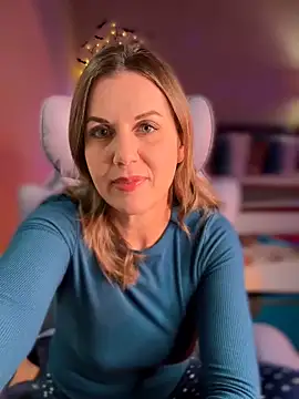 MaiseKnox online show from January 6, 10:03 pm