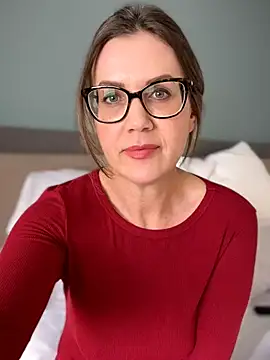 MaiseKnox online show from May 12, 4:46 pm
