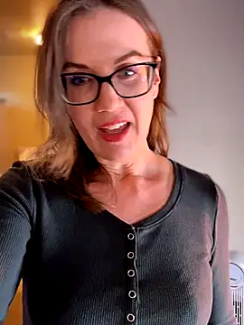 MaiseKnox online show from December 16, 10:03 pm