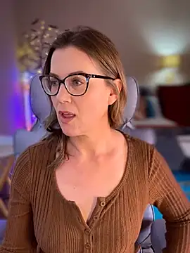 MaiseKnox online show from May 1, 9:09 pm
