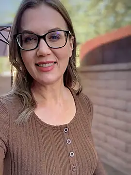 MaiseKnox online show from October 14, 10:09 pm