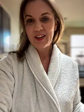 MaiseKnox online show from April 16, 10:12 pm