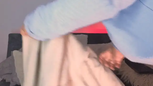 angiebutt online show from April 13, 8:46 pm