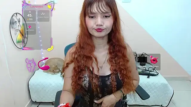 miss tinnymafe online show from September 27, 4:07 am