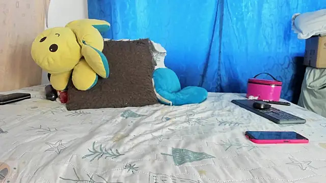 Snapshot of BlowMommy_ chatting on February 24, 2:51 pm BlowMommy online show from February 24, 2:51 pm