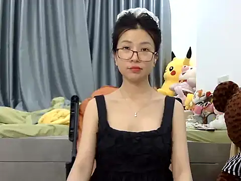 Snapshot of Cute_Ruby01 chatting on February 23, 12:05 pm Cute Ruby01 online show from February 23, 12:05 pm