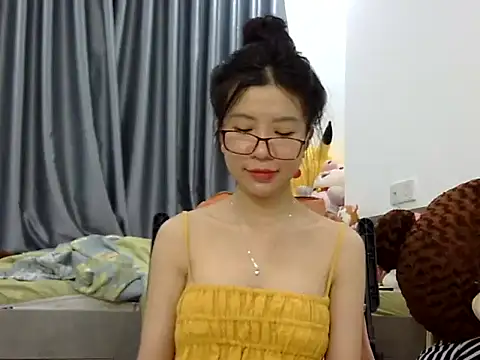 Snapshot of Cute_Ruby01 chatting on December 17, 2:22 pm Cute Ruby01 online show from December 17, 2:22 pm