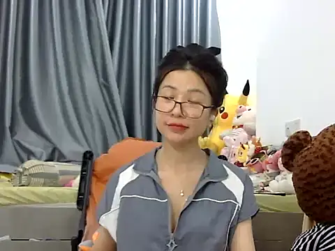 Snapshot of Cute_Ruby01 chatting on March 1, 12:23 pm Cute Ruby01 online show from March 1, 12:23 pm