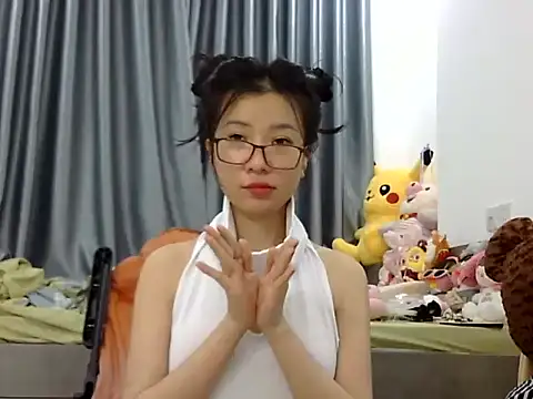 Snapshot of Cute_Ruby01 chatting on March 18, 12:50 pm Cute Ruby01 online show from March 18, 12:50 pm