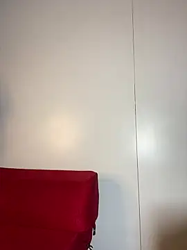 Snapshot of angelGgold chatting on February 18, 12:01 pm angelGgold online show from February 18, 12:01 pm