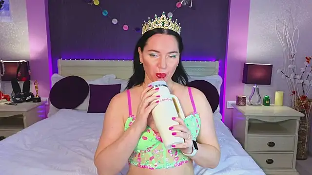 HotMilfMargo online show from March 15, 5:42 pm