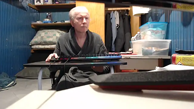 Snapshot of Vgy67Z95 chatting on October 15, 3:42 pm Vgy67Z95 online show from October 15, 3:42 pm