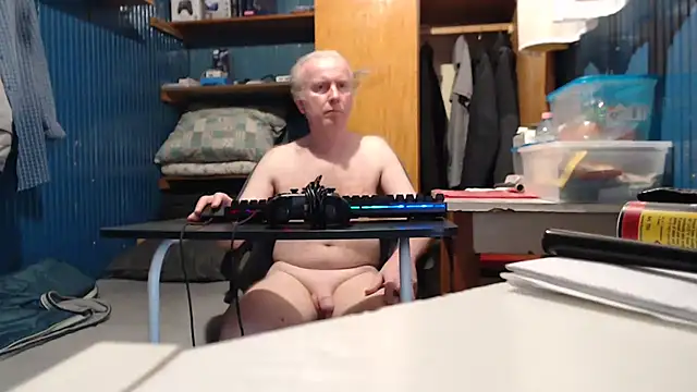 Snapshot of Vgy67Z95 chatting on September 9, 4:27 pm Vgy67Z95 online show from September 9, 4:27 pm