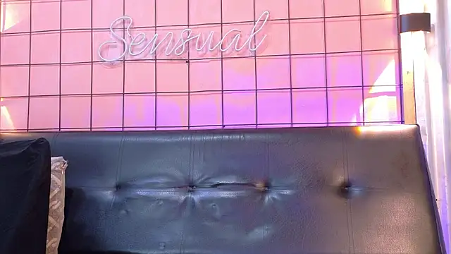 Snapshot of martin_killer chatting on June 12, 1:14 am martin killer online show from June 12, 1:14 am