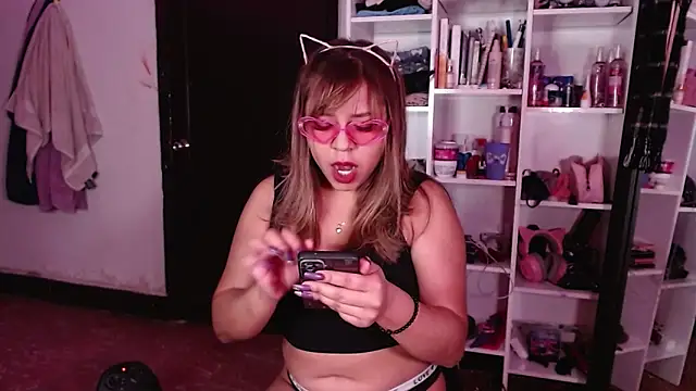 lil daisy7 online show from December 12, 12:48 am