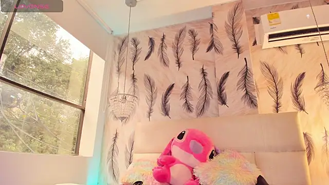 Vivi prinncess online show from February 21, 9:50 pm