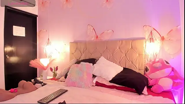 Vivi prinncess online show from April 2, 4:57 pm