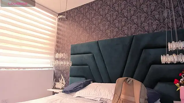 Vivi prinncess online show from March 7, 7:52 pm