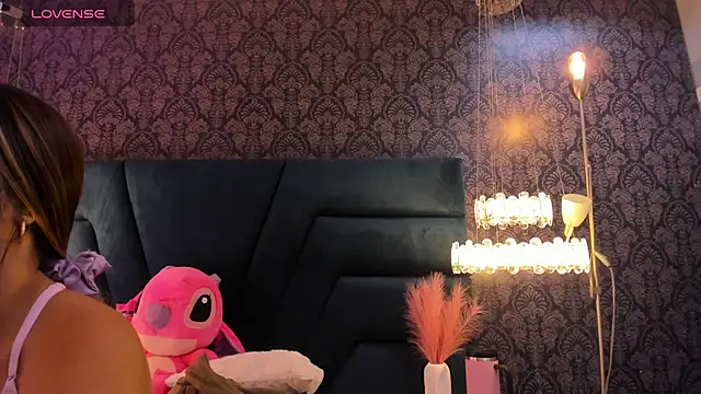 Vivi prinncess online show from May 21, 11:24 pm