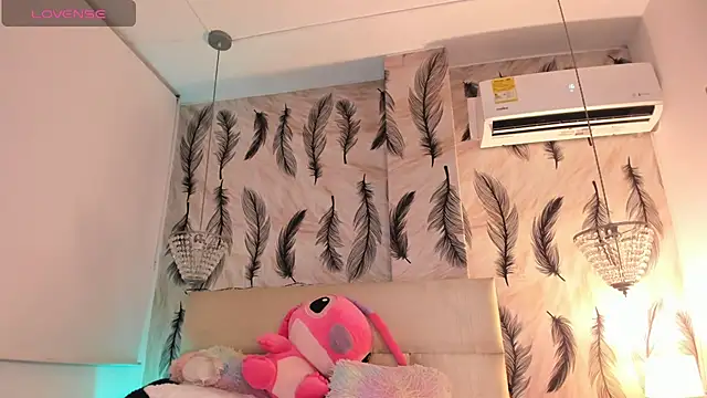 Vivi prinncess online show from November 30, 12:00 am