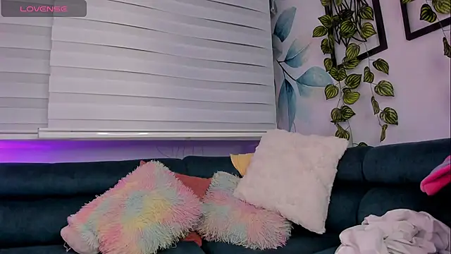 Vivi prinncess online show from May 2, 12:49 am