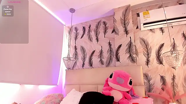 Vivi prinncess online show from October 31, 5:09 pm