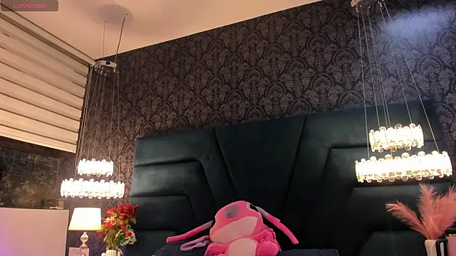 Vivi prinncess online show from May 12, 10:49 pm