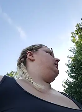 Fiona0705 online show from September 20, 7:35 am