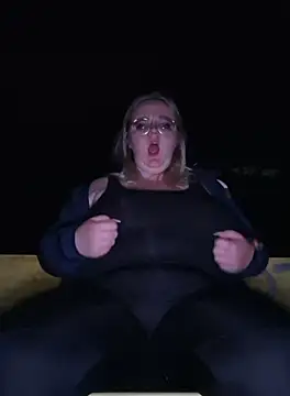 Fiona0705 online show from October 11, 6:31 pm