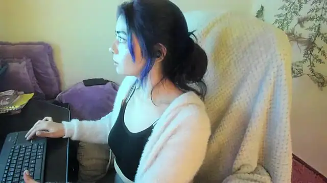 Sammysammy  online show from November 7, 7:13 am