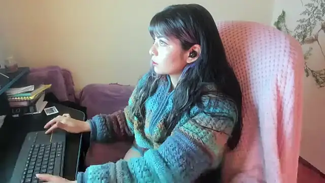 Sammysammy  online show from October 7, 2:45 am