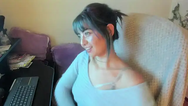 Sammysammy  online show from November 23, 7:40 am