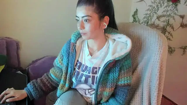 Sammysammy  online show from October 31, 9:17 am