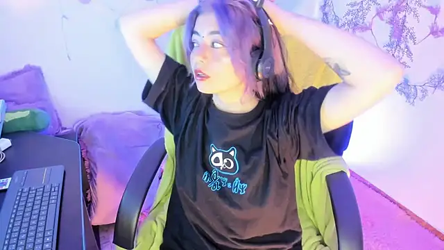 Sammysammy  online show from February 21, 7:23 am