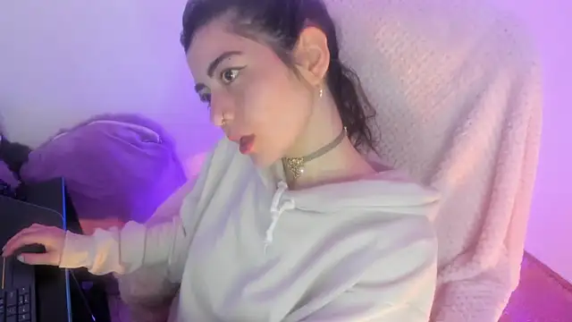 Sammysammy  online show from April 6, 4:41 am