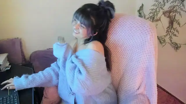 Sammysammy  online show from September 24, 3:02 am