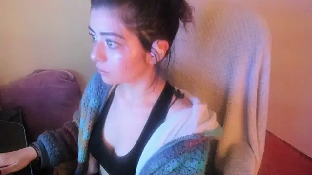 Sammysammy  online show from May 13, 7:37 am