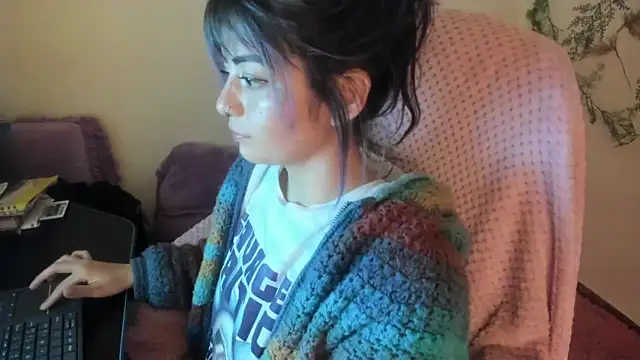 Sammysammy  online show from October 8, 2:35 am