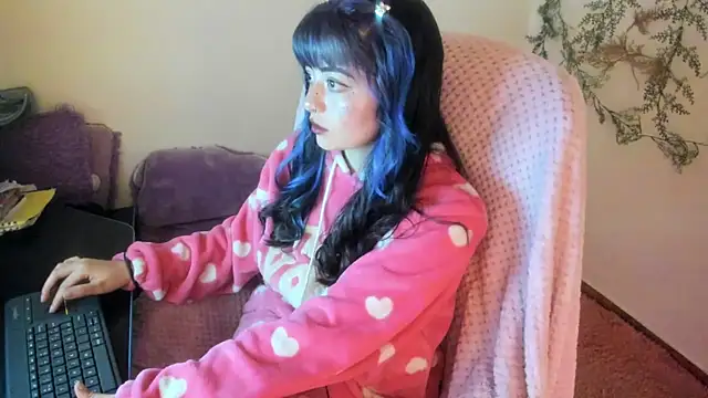 Sammysammy  online show from October 25, 6:12 am