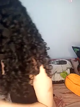 Snapshot of NinaSweet2 chatting on February 14, 5:07 am NinaSweet2 online show from February 14, 5:07 am